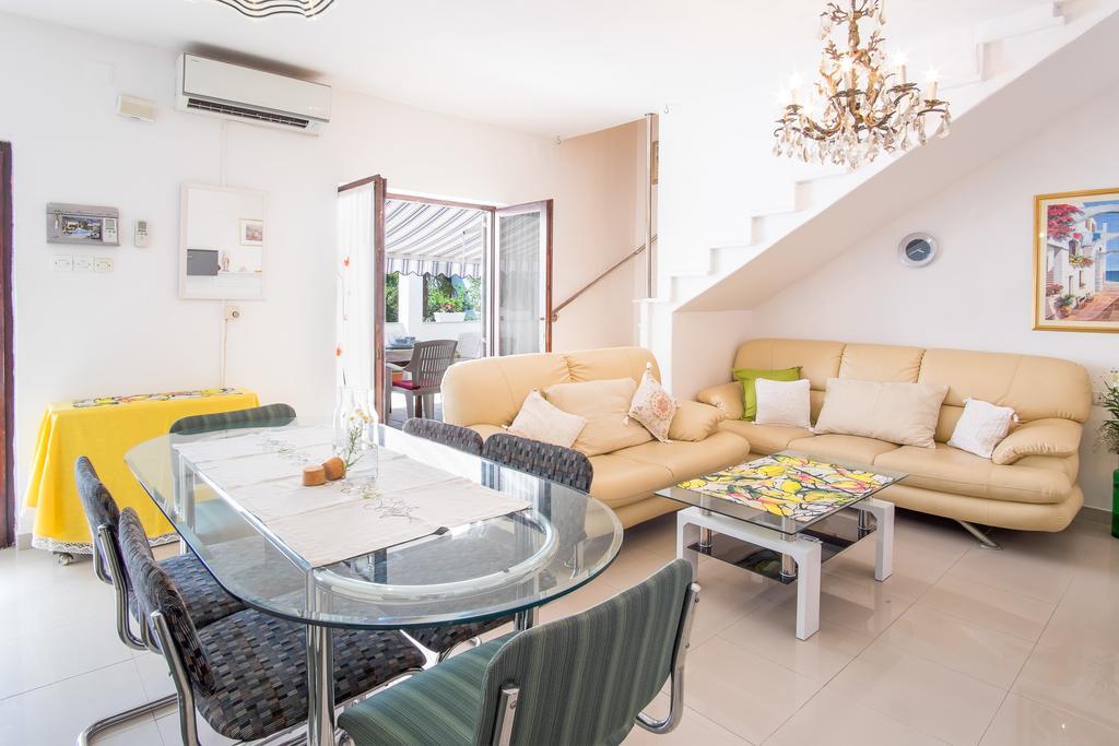 Apartment Katarina Малинска Номер фото